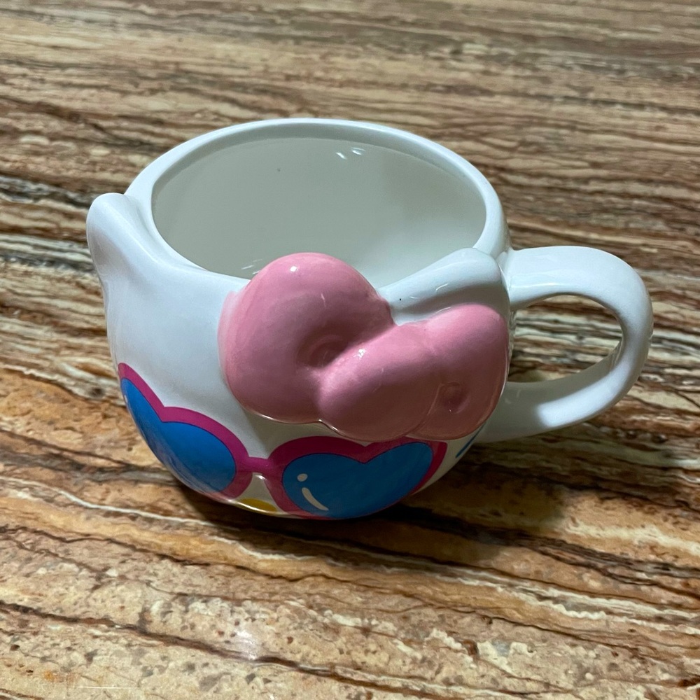 Hello Kitty - Picture 5 of 7